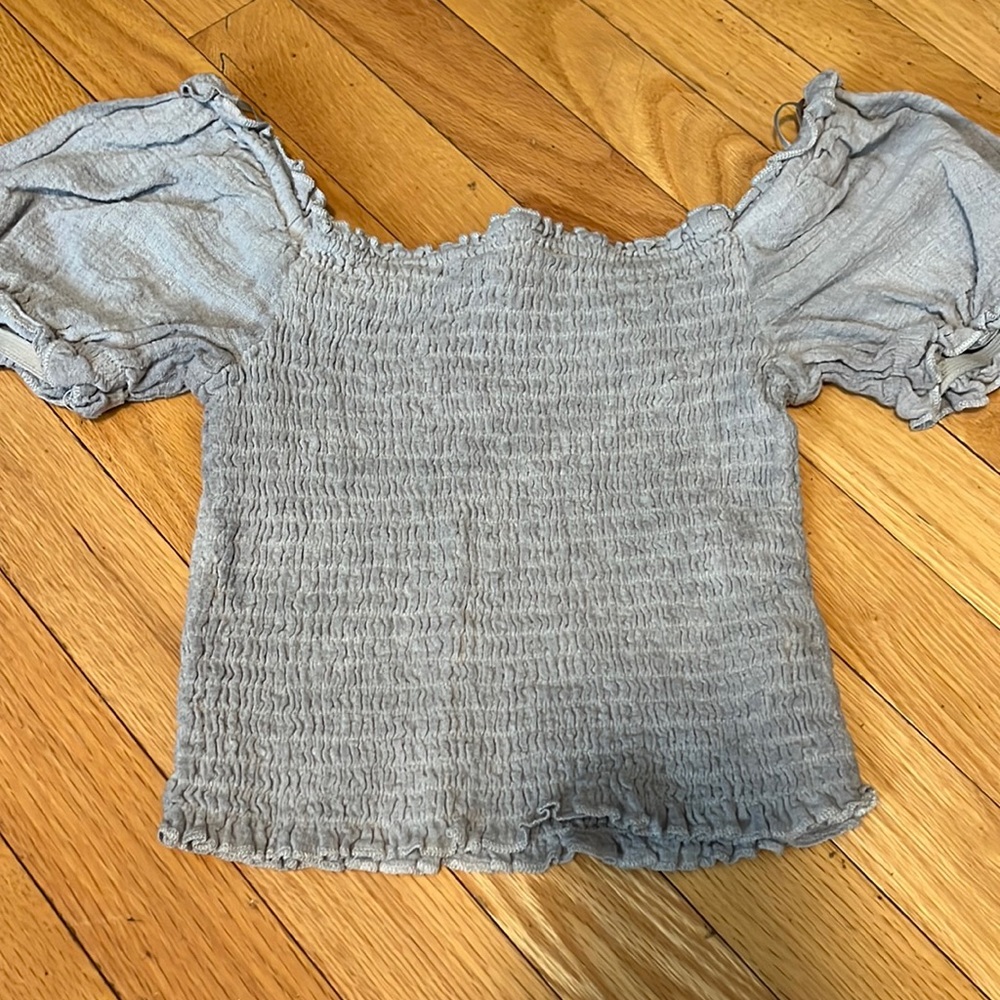 One ❤️ clothing crop top